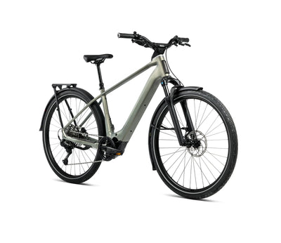 S371TTCC-W8-FRONT-KEMEN_TOUR10